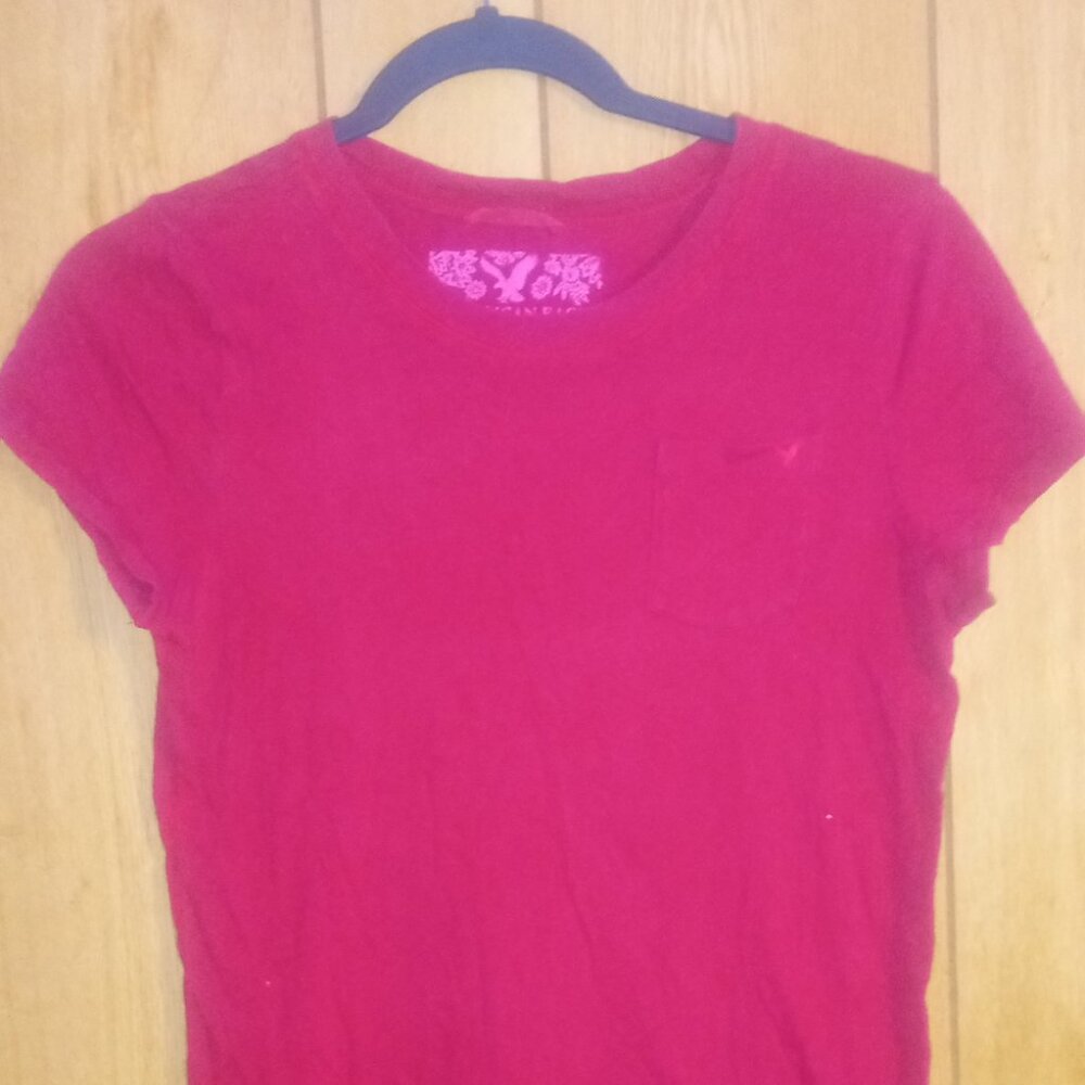 American Eagle tee